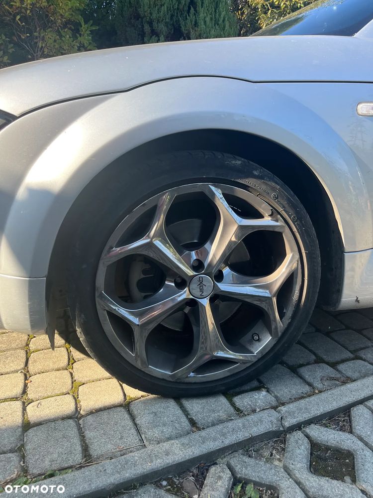 Audi TT Roadster - 18