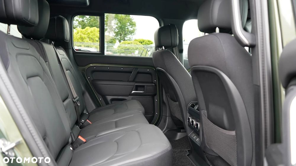 Land Rover Defender 3.0 D350 mHEV X - 35