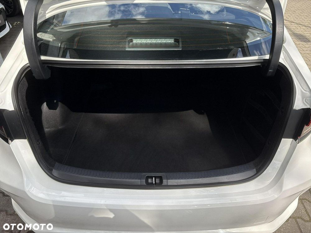 Toyota Corolla 1.8 Hybrid Comfort - 11