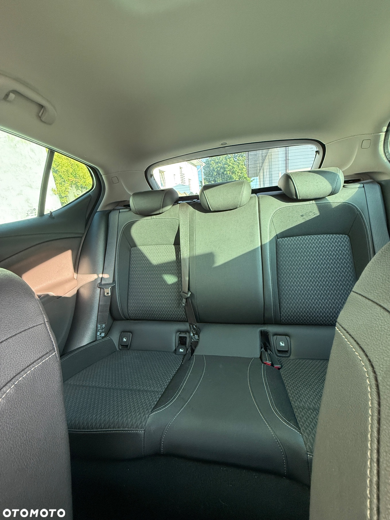 Opel Astra V 1.4 T Elite S&S - 17