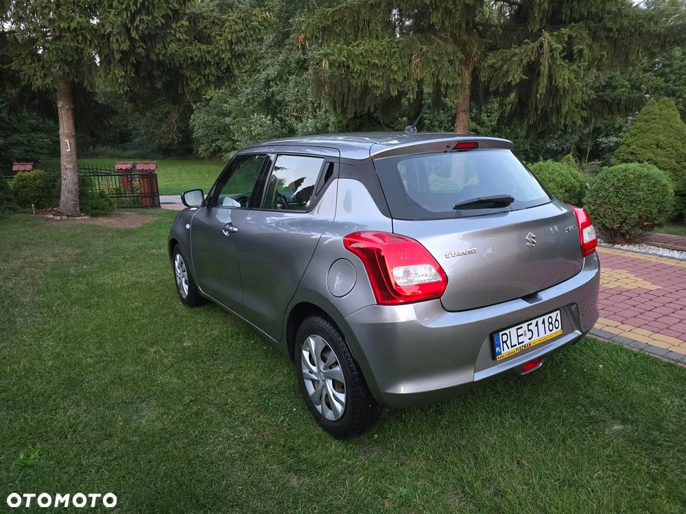 Suzuki Swift 1.2 Premium - 4