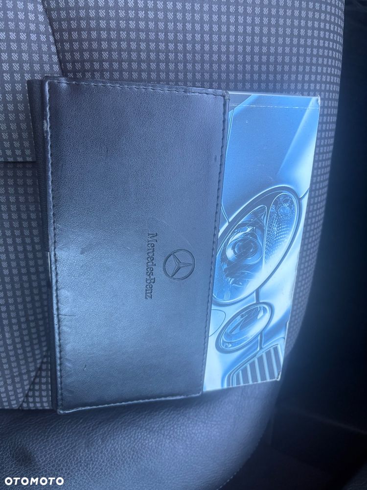 Mercedes-Benz Klasa E 220 CDI Automatik Avantgarde - 19