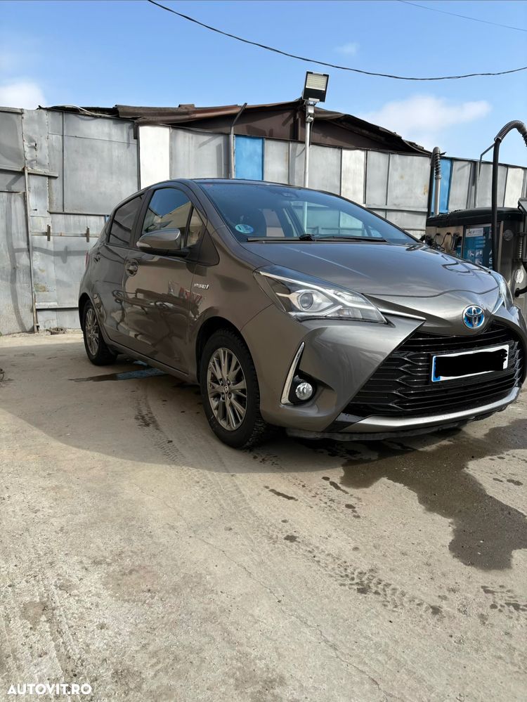 Toyota Yaris 1.5 VVT-i HSD Active - 3