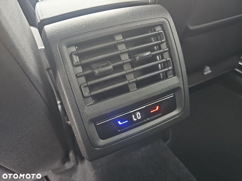 Volkswagen Golf 2.0 TDI Style DSG - 18