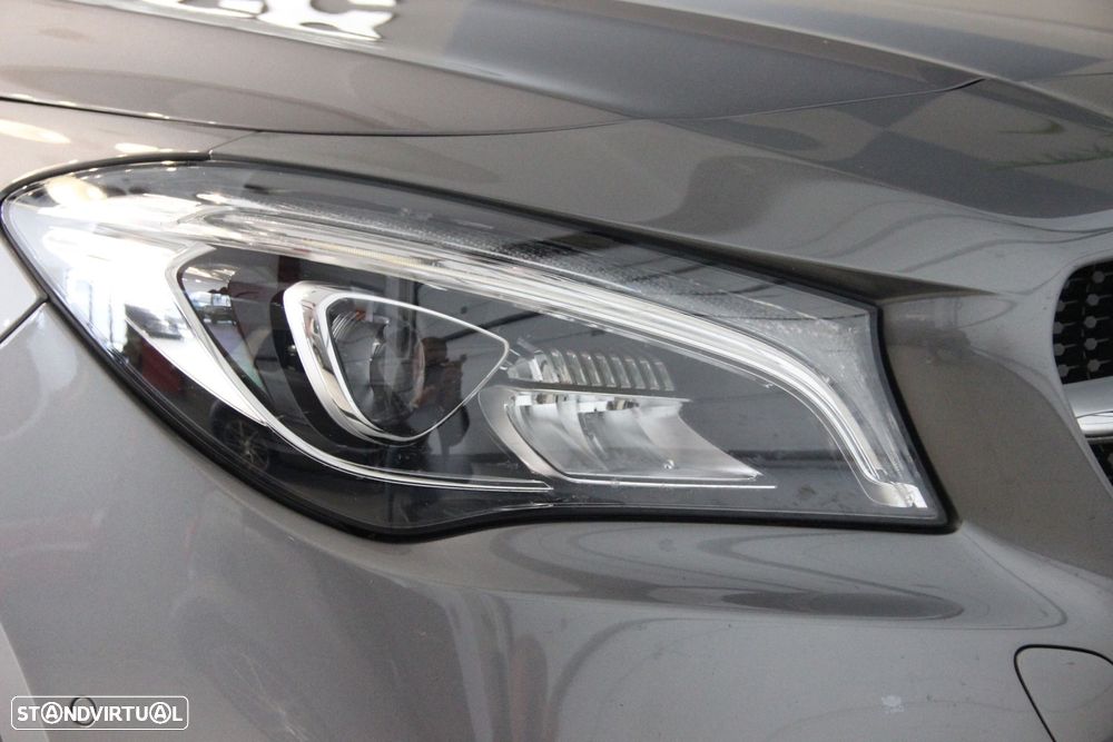 Mercedes-Benz CLA 200 d Shooting Brake Urban Aut. - 6