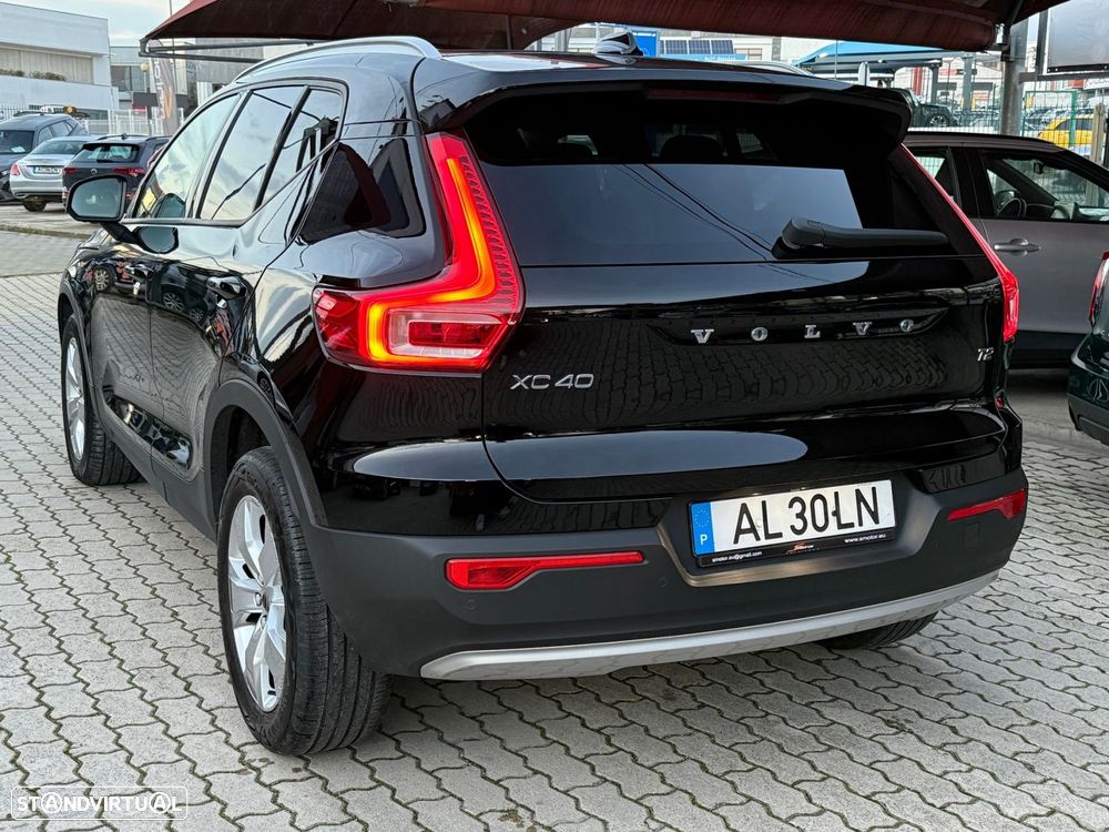 Volvo XC 40 1.5 T2 Momentum Plus - 3