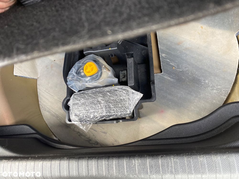 Citroën C4 PureTech 130 Stop&Start EAT8 MAX - 12