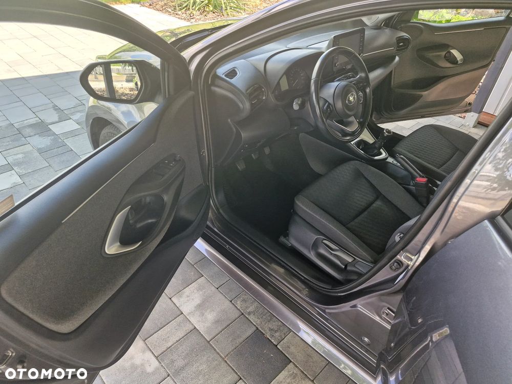 Toyota Yaris 1.5 Comfort - 10