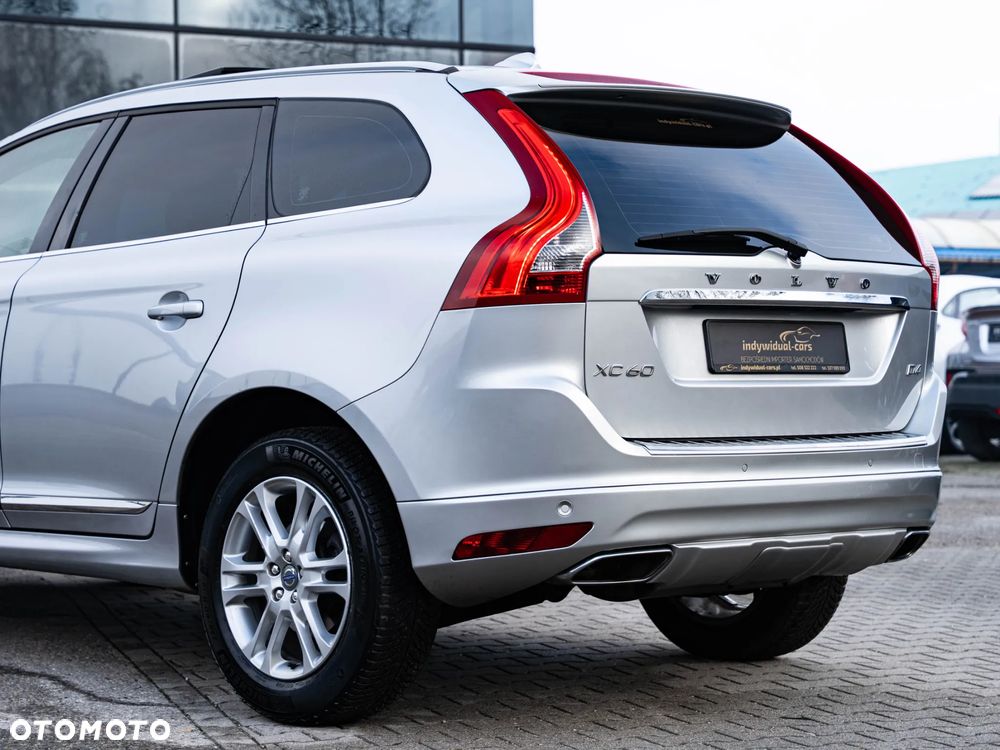 Volvo XC 60 D4 Geartronic Summum - 11