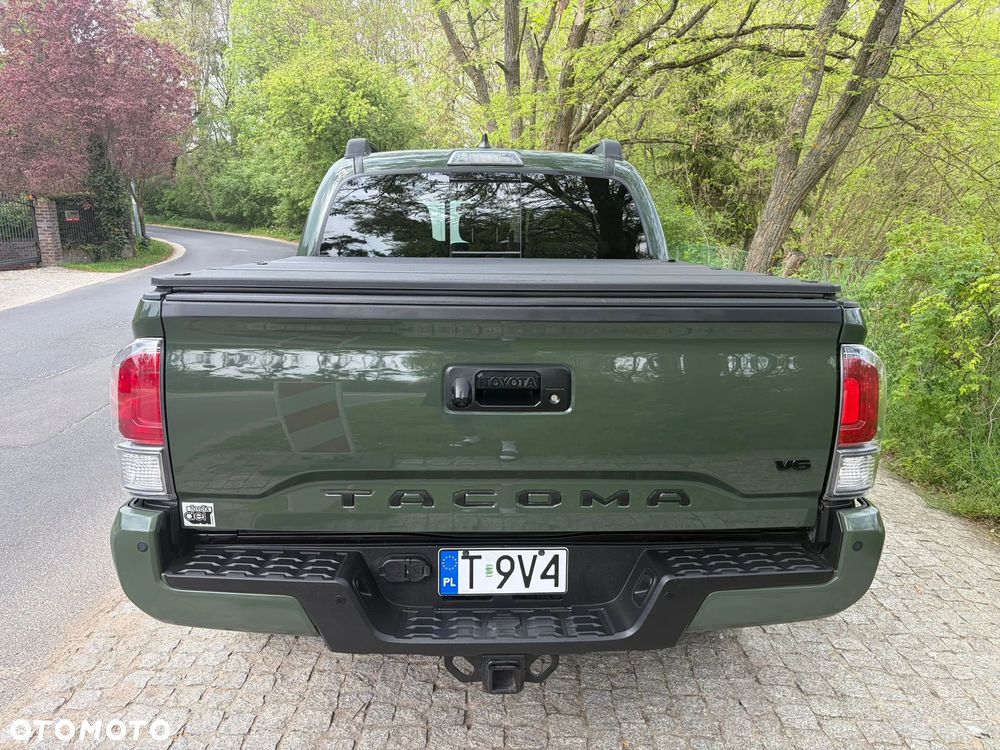 Toyota Tacoma - 7