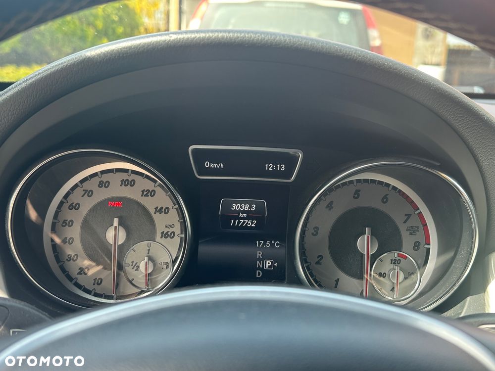 Mercedes-Benz CLA 250 7G-DCT - 8