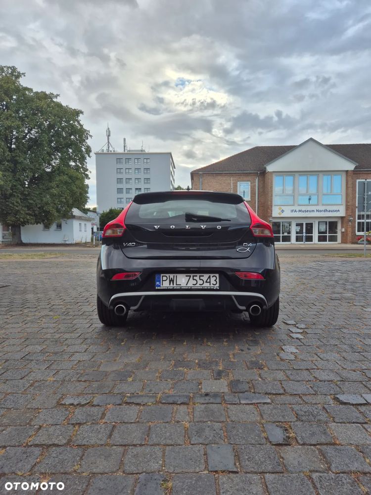 Volvo V40 D4 Drive-E R-Design Summum - 5