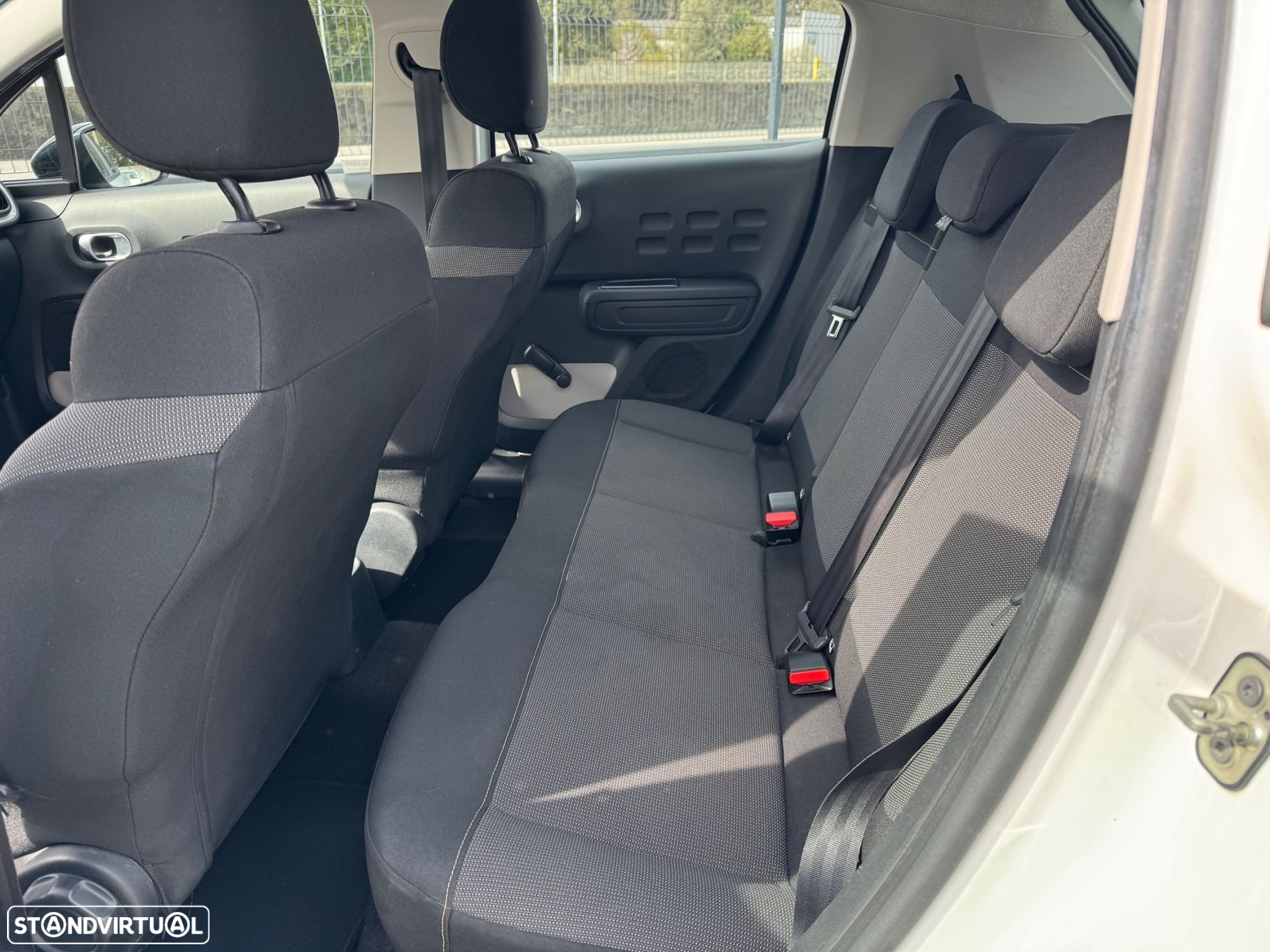 Citroën C3 1.2 PureTech Feel - 10