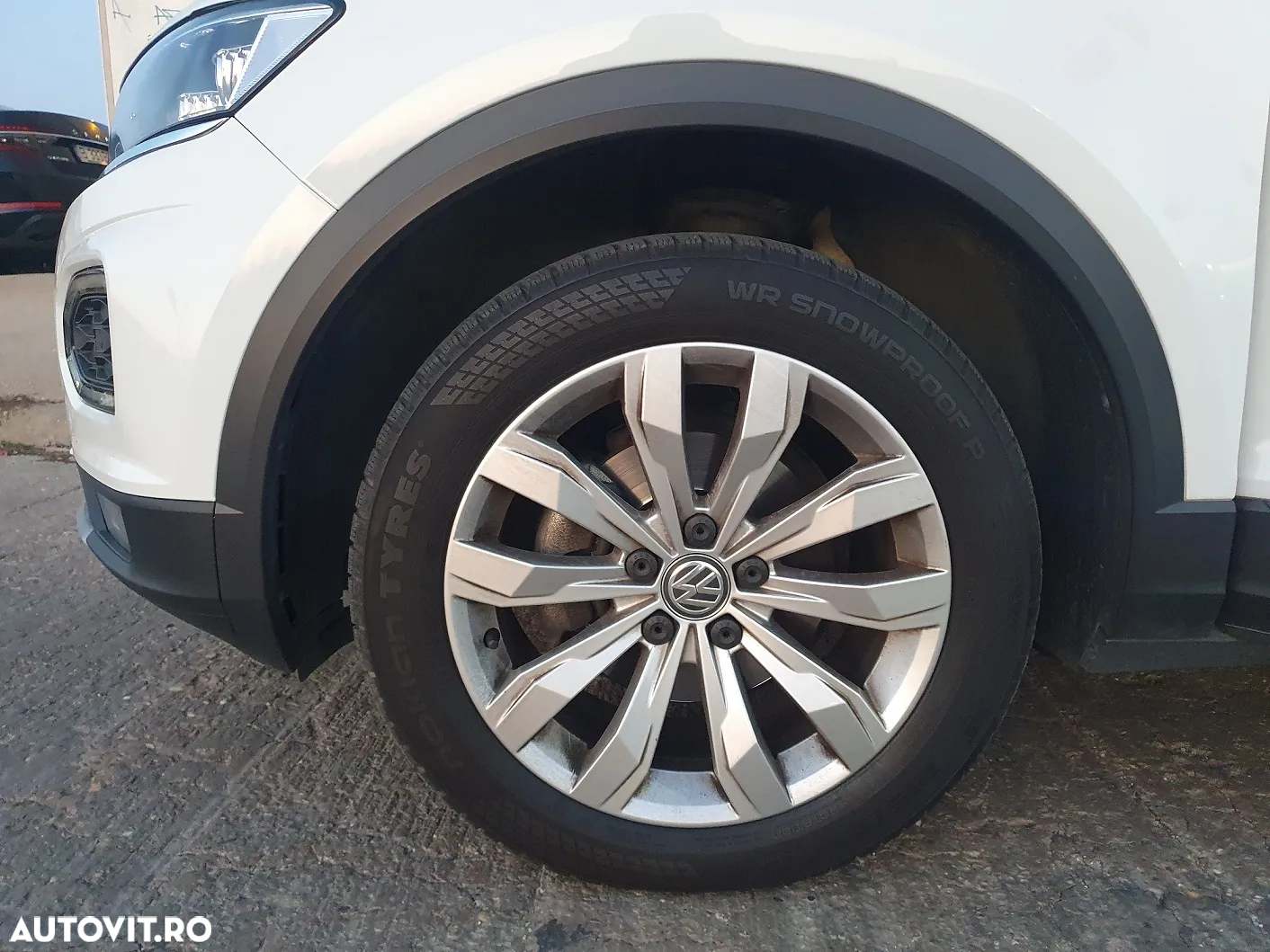 Volkswagen T-ROC - 17