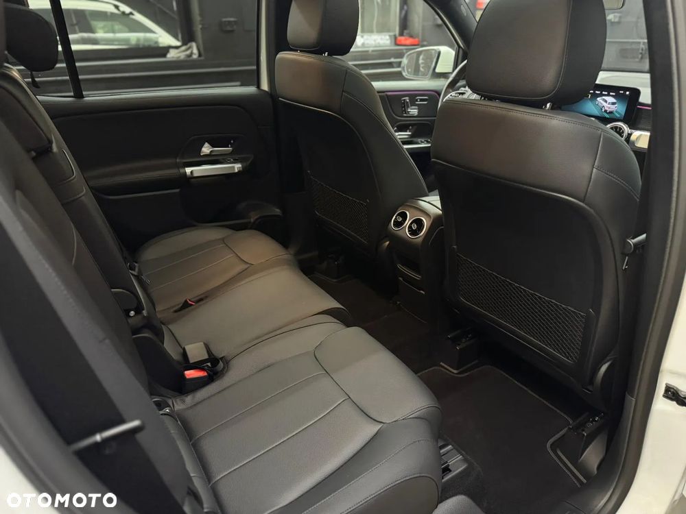 Mercedes-Benz GLB 250 4Matic 8G-DCT Special Edition - 17