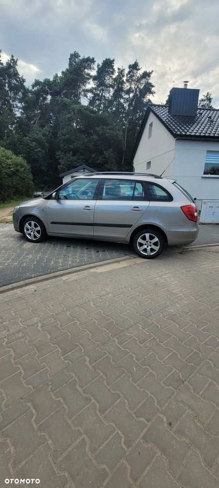 Skoda Fabia 1.2 HTP Elegance - 11