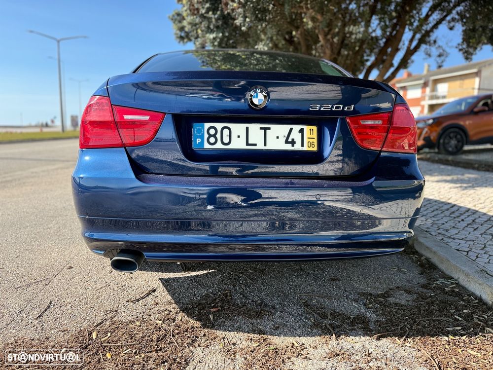 BMW 320 d Line Sport - 34