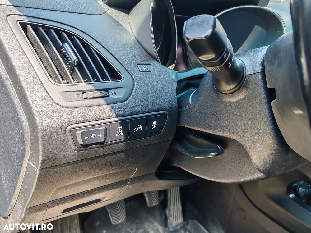 Hyundai ix35 2.0 CRDI 4WD Premium - 10