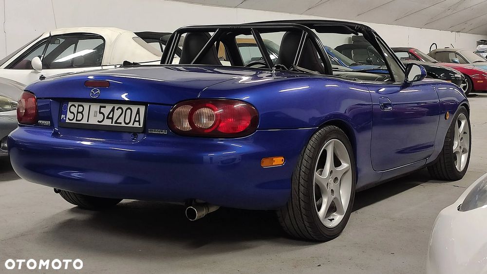 Mazda MX-5 1.9i 16V - 26