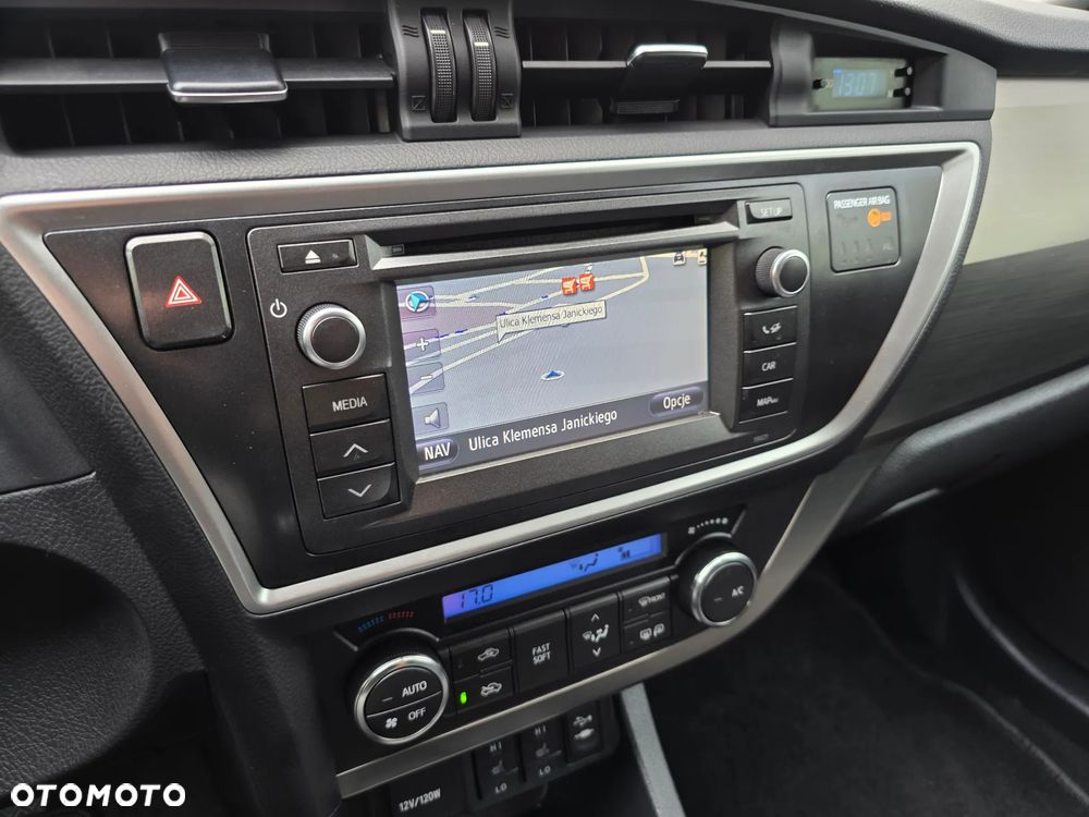 Toyota Auris - 32
