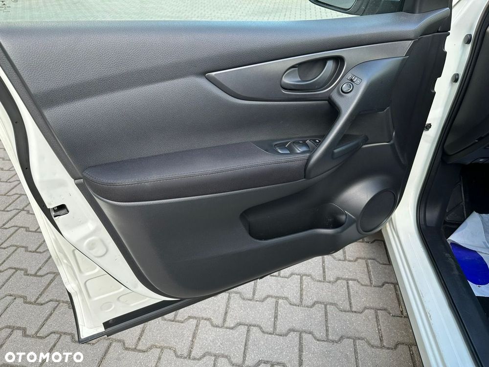 Nissan Qashqai - 13