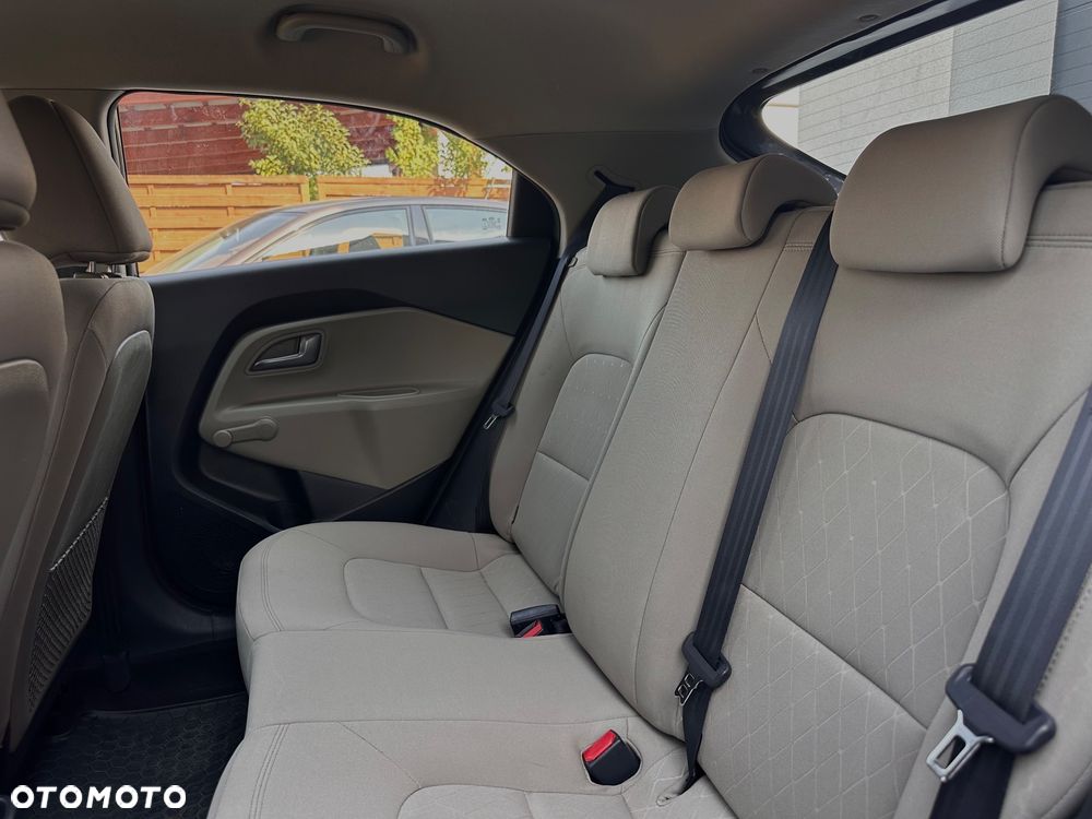 Kia Rio 1.2 M - 13