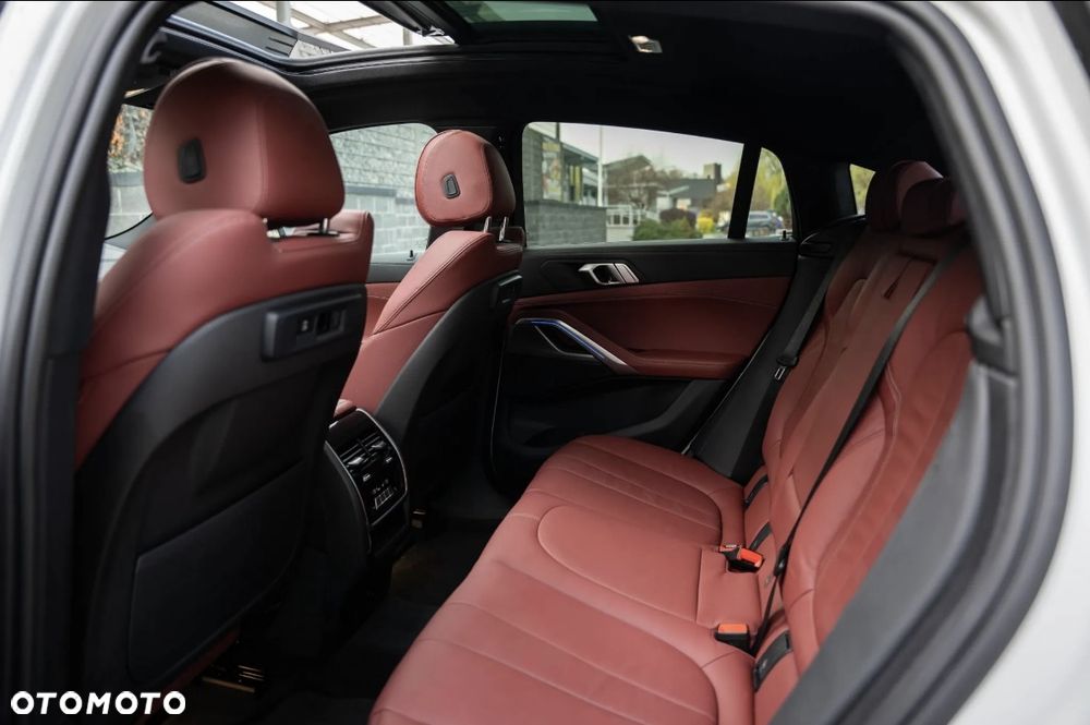 BMW X6 xDrive40i - 15