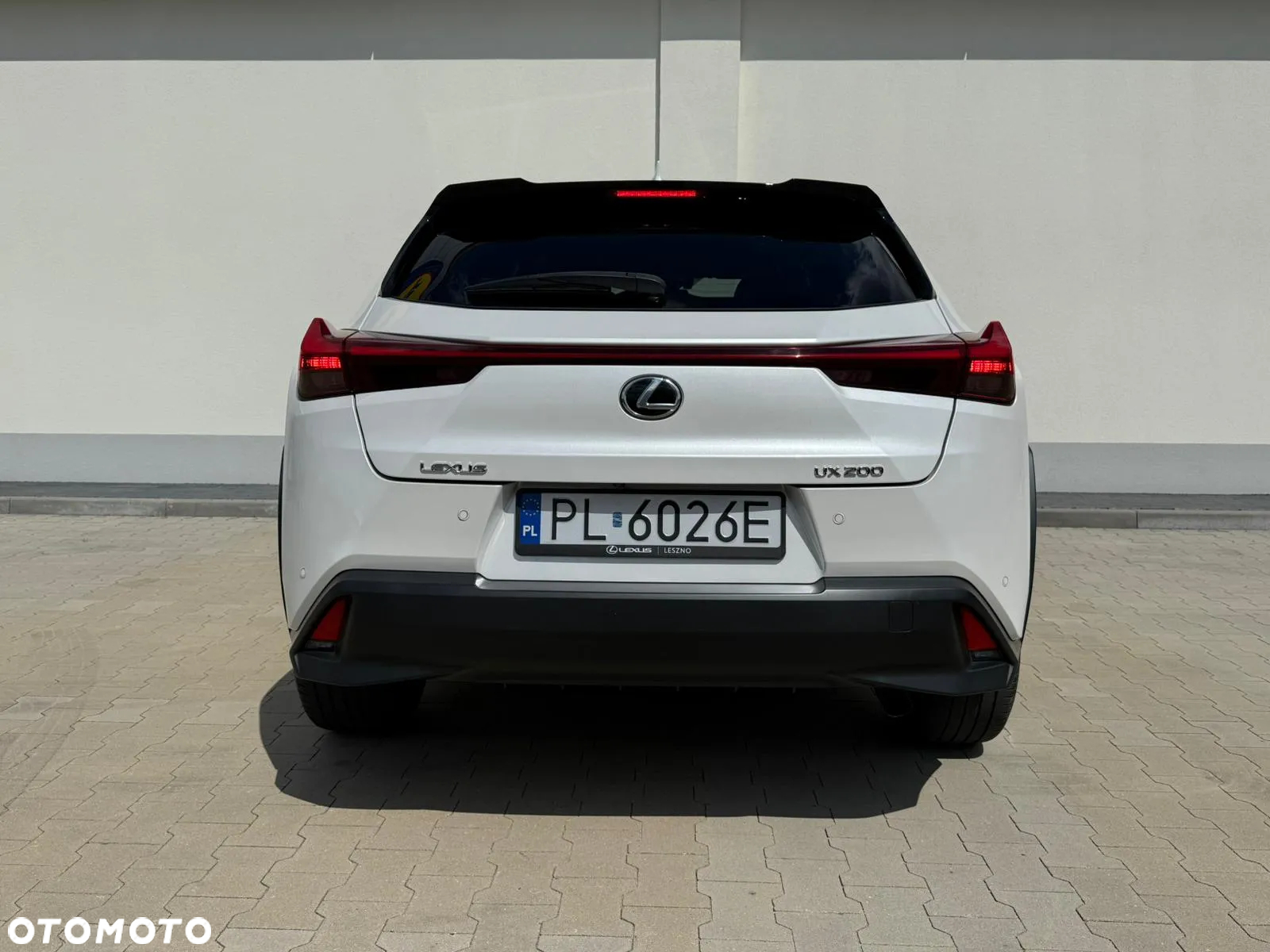 Lexus UX - 5