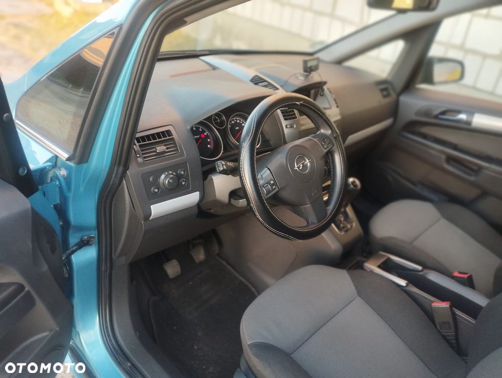 Opel Zafira 1.6 - 6