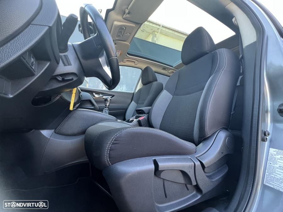 Nissan Qashqai 1.5 dCi N-Connecta Business - 19