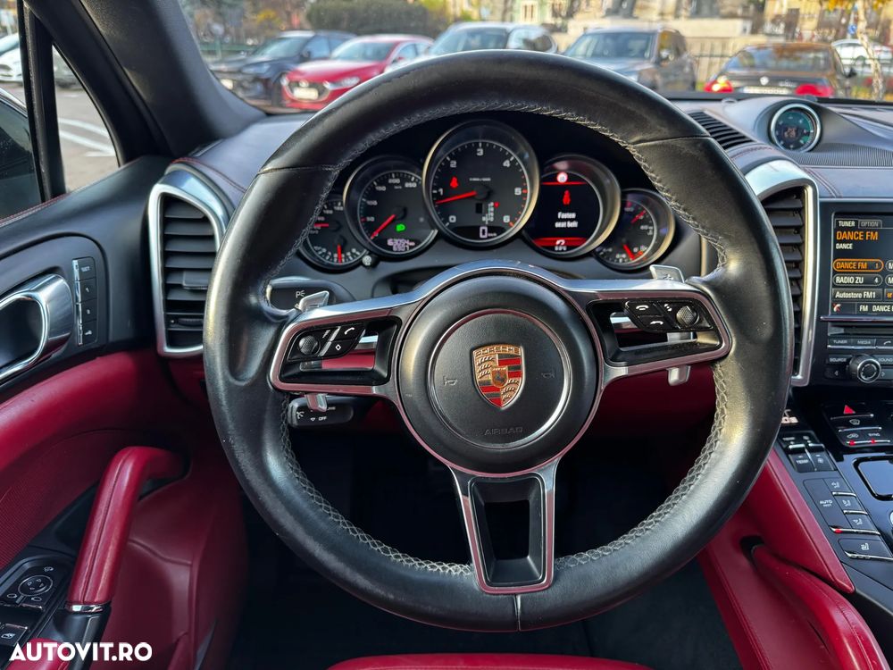 Porsche Cayenne Diesel Tiptronic S - 23