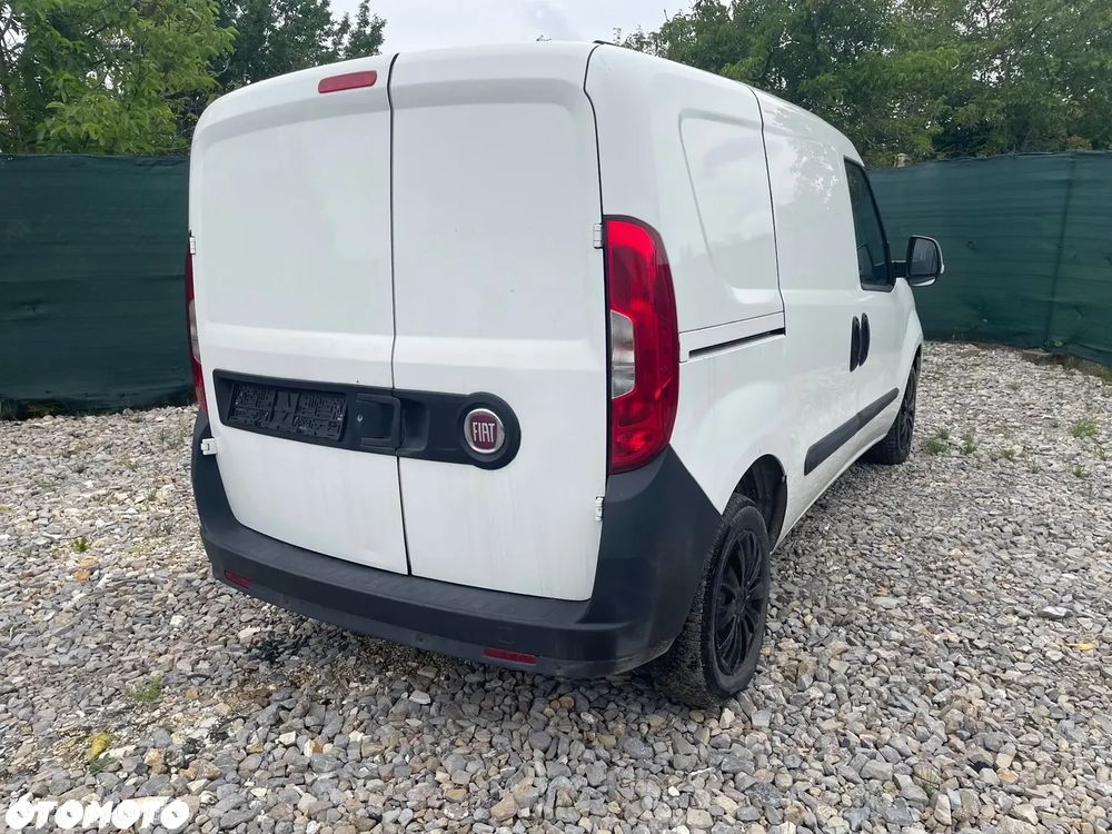 Fiat DOBLO - 17