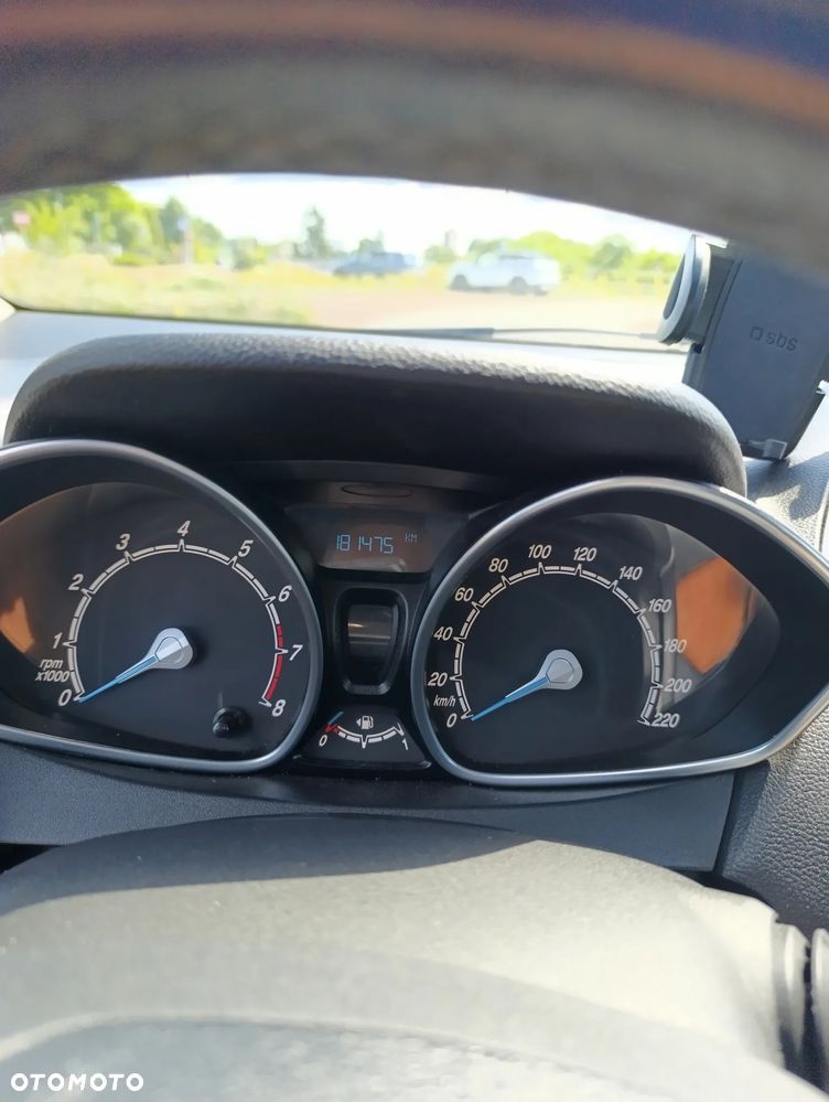 Ford B-MAX 1.4 Ambiente - 8
