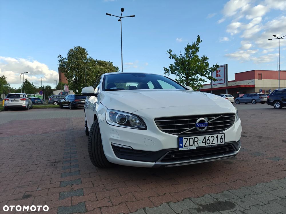 Volvo S60 D4 Drive-E Momentum - 7