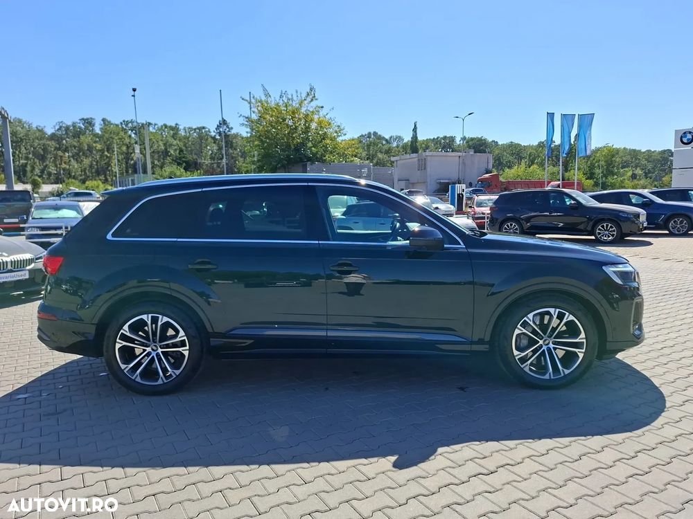 Audi Q7 55 TFSI e quattro Tiptronic PHEV S Line - 3