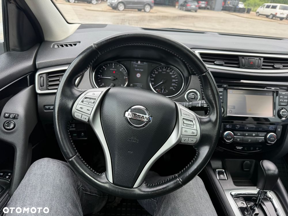 Nissan Qashqai 1.6 dCi Xtronic TEKNA+ - 23