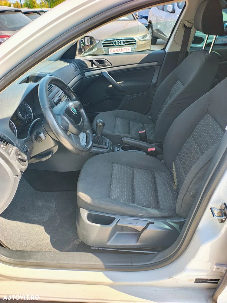 Skoda Octavia 1.6 TDI DPF Ambition - 19