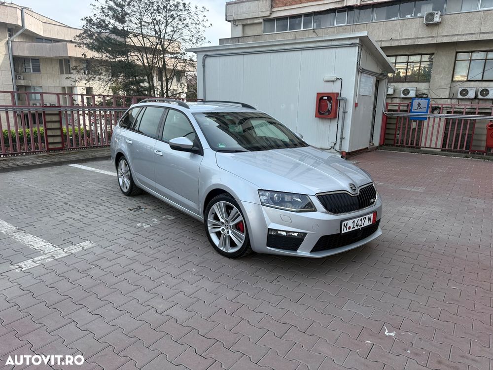 Skoda Octavia 2.0 TDI DSG RS - 2