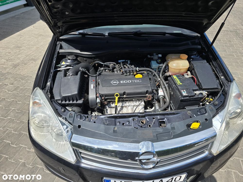 Opel Astra 1.6 Essentia - 14