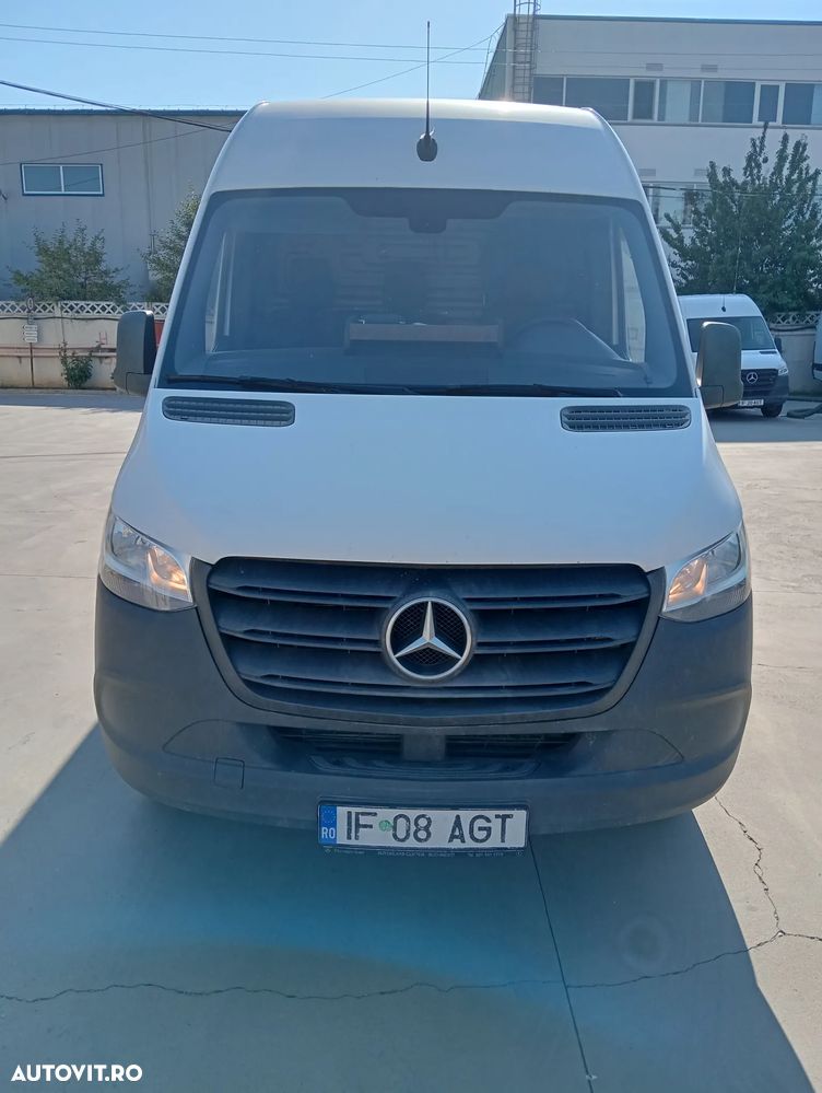 Mercedes-Benz Sprinter - 9
