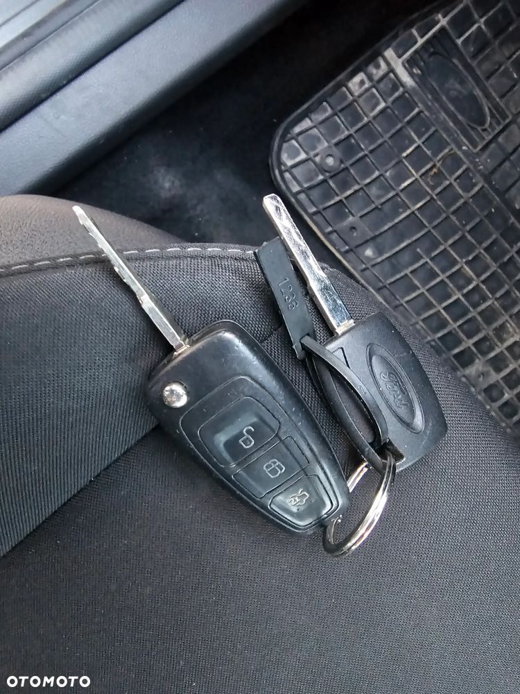 Ford Focus - 17