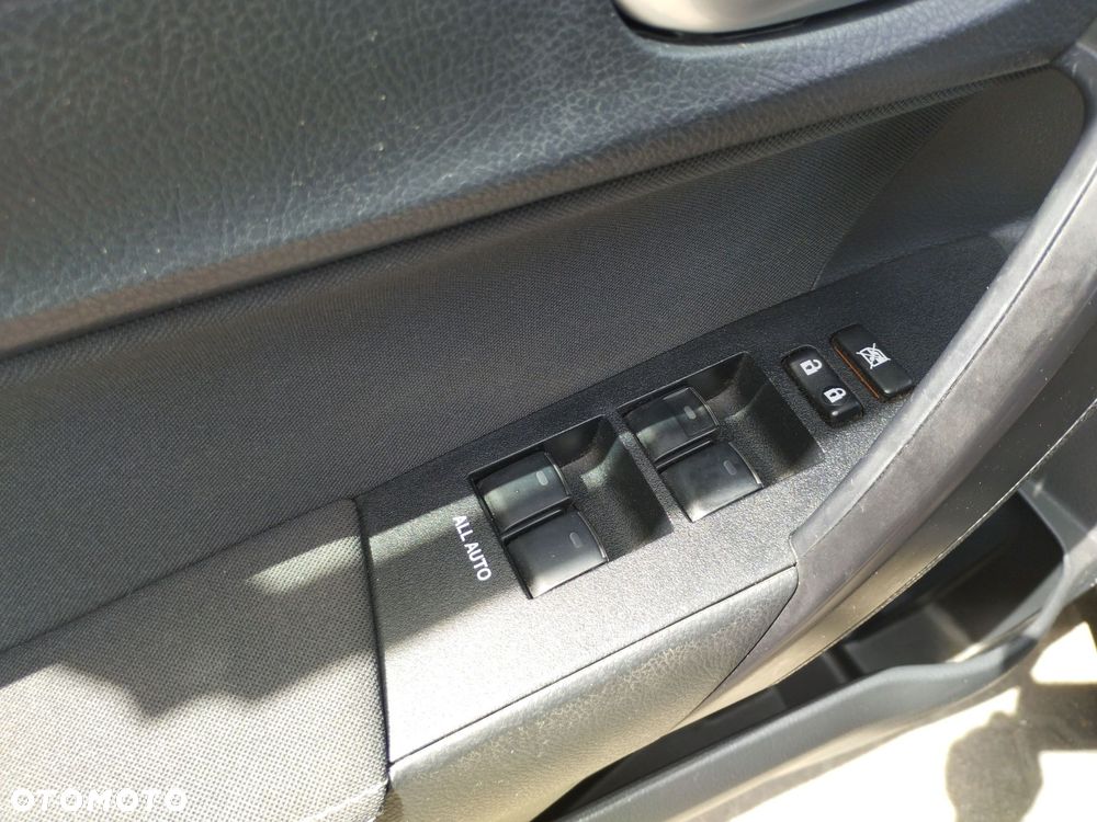 Toyota Corolla 1.6 Comfort - 17