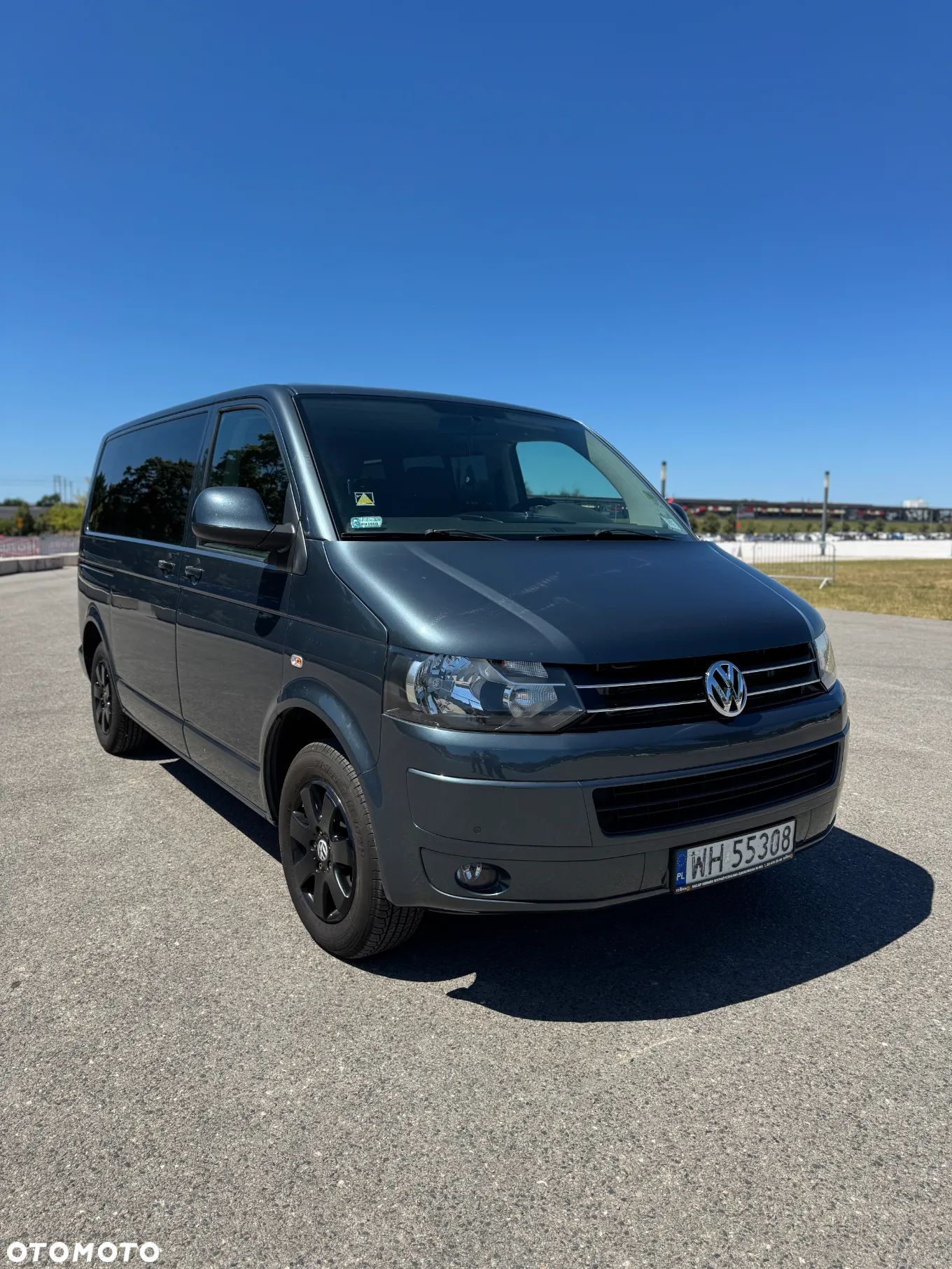 Volkswagen Caravelle TDI L1 - 1