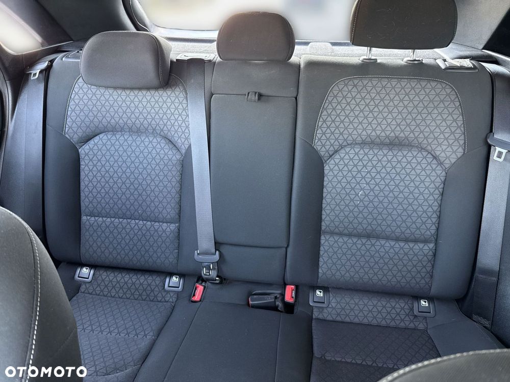 Kia Ceed - 16