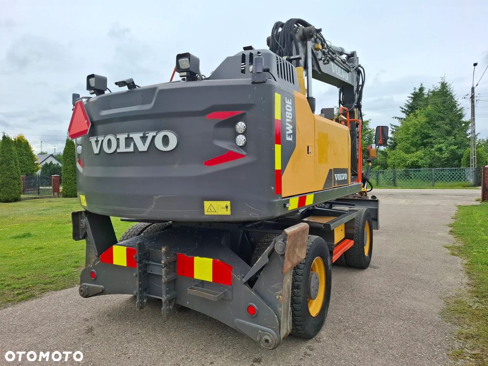 Volvo Ew180E - 10