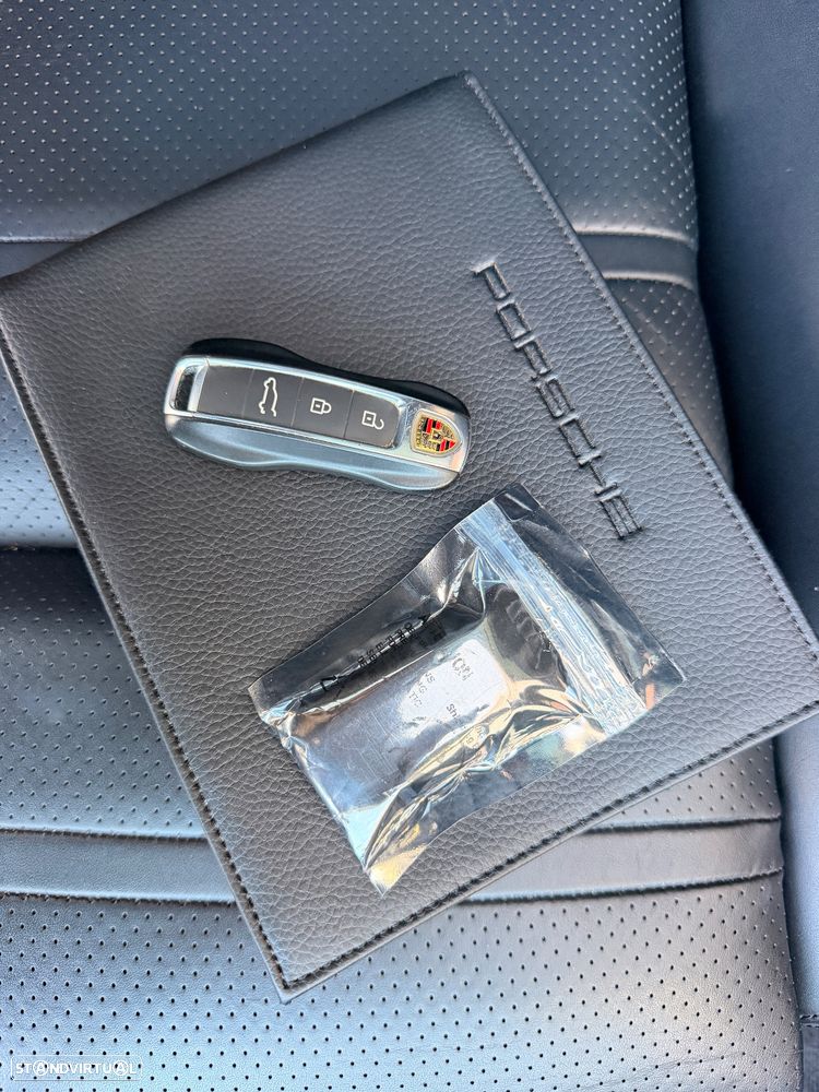 Porsche Cayenne E-Hybrid - 60