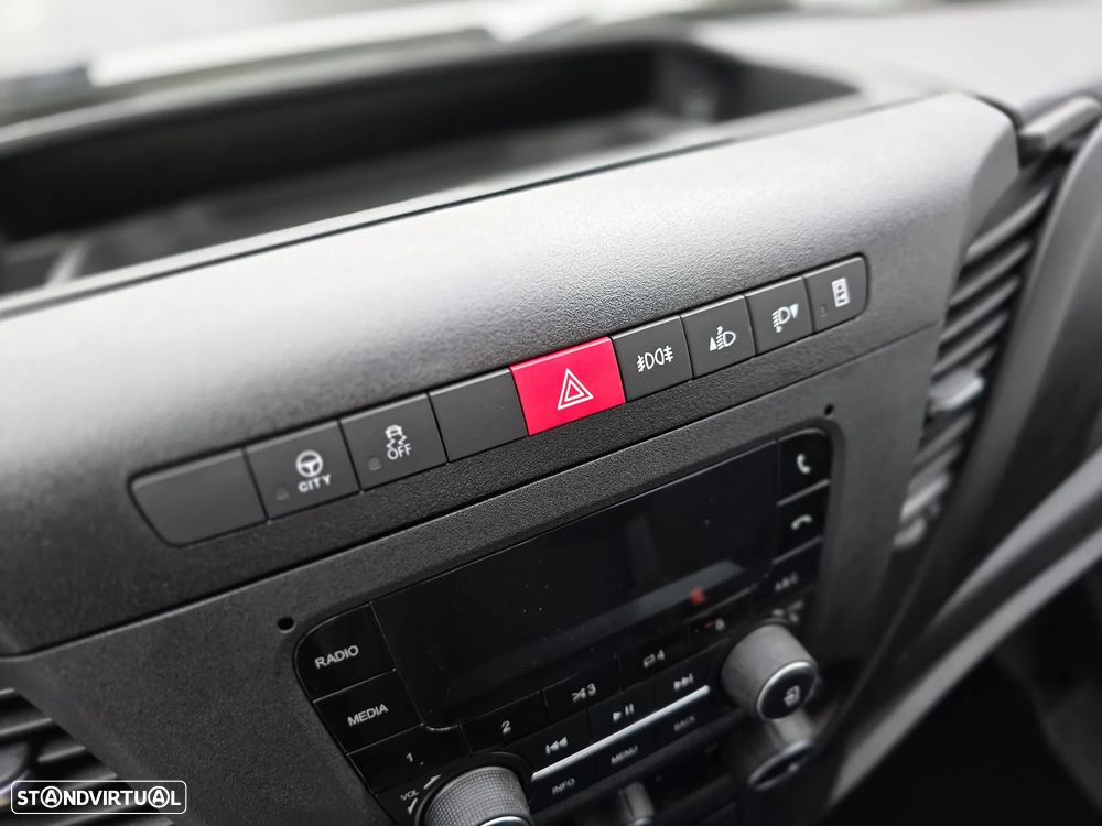 Iveco Daily 35C16 Caixa aberta - 24