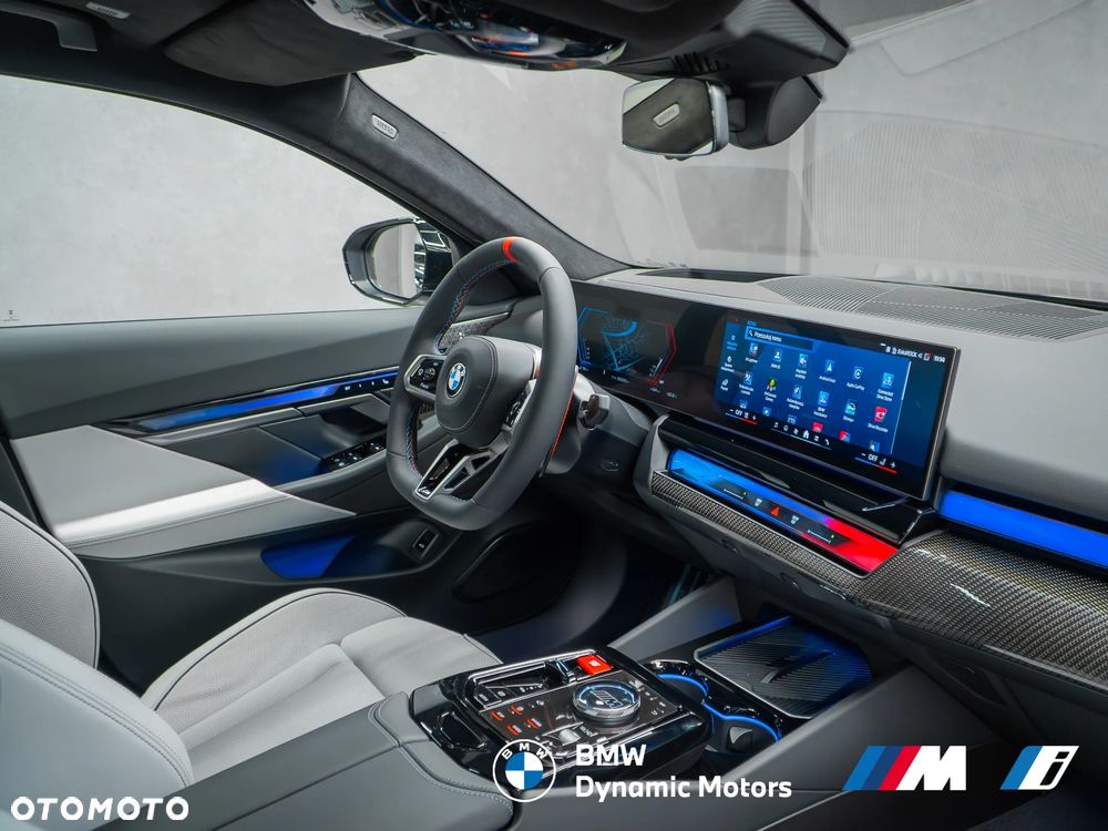 BMW M5 xDrive - 20