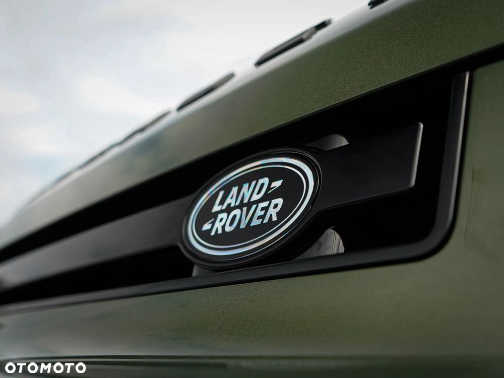 Land Rover Defender 3.0 D350 mHEV X-Dynamic SE - 5