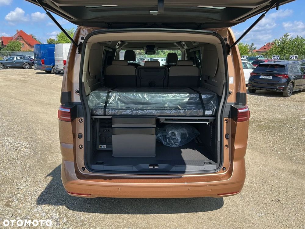 Volkswagen California - 12